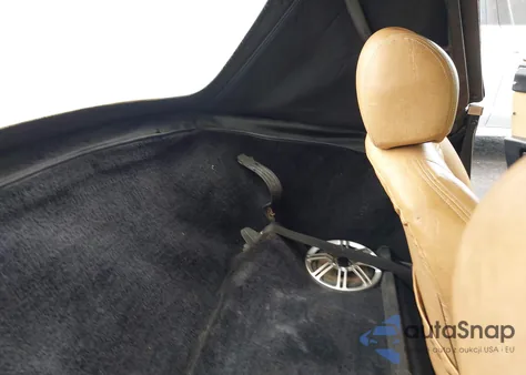 1986 Alfa Romeo Veloce 2000 Spider z USA, uszkodzony, nr VIN ZARBA541XG1037637